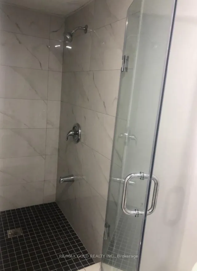 Additional image 11 of 7500 Goreway Dr Unit 86