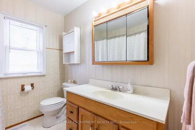 Additional image 27 of 279 Parkside Dr