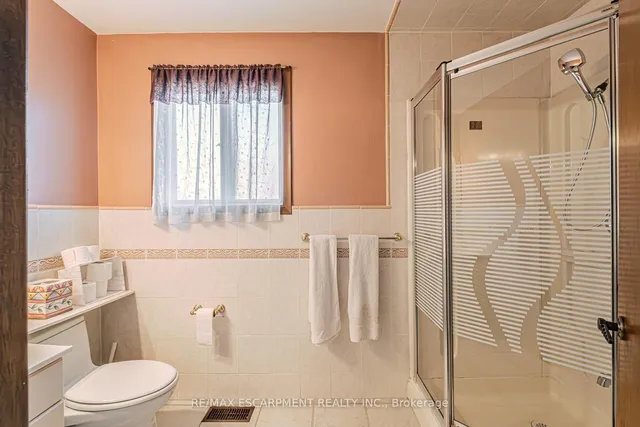 Additional image 28 of 20 Harvard Pl