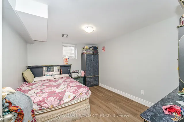 Additional image 23 of 75 Banting Cres