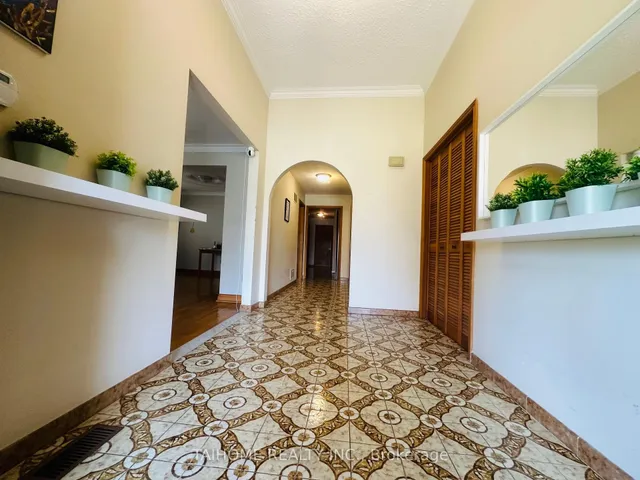 Additional image 20 of 639 Royal York Rd