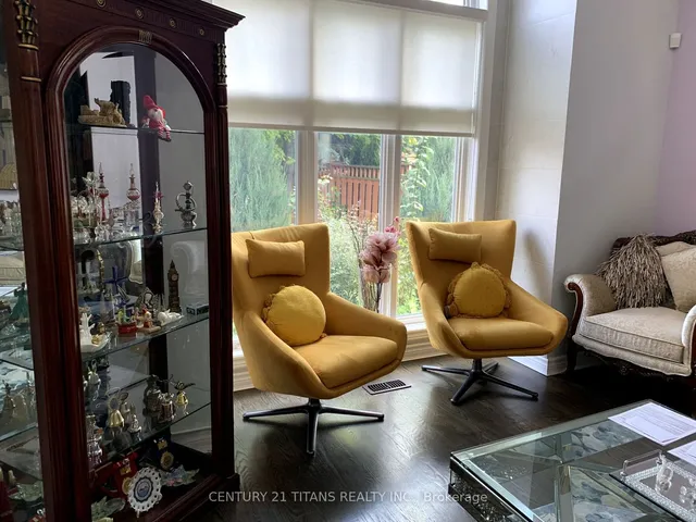 Additional image 33 of 99 Donnici Dr