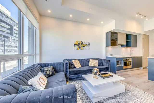 Additional image 17 of 405 Dundas St Unit 216