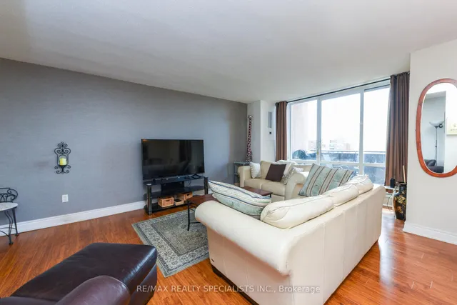 Additional image 31 of 716 The West Mall N/A Unit 2005