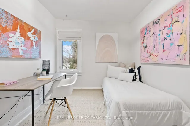 Additional image 23 of 51 Seymour Ave