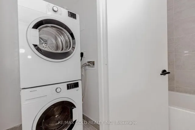 Additional image 32 of 108 Peter St Unit 3512