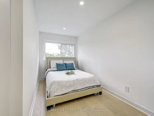Additional image 17 of 22 Tandridge Cres Unit 808