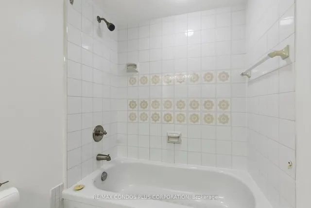 Additional image 26 of 65 HARBOUR Sq Unit 2008
