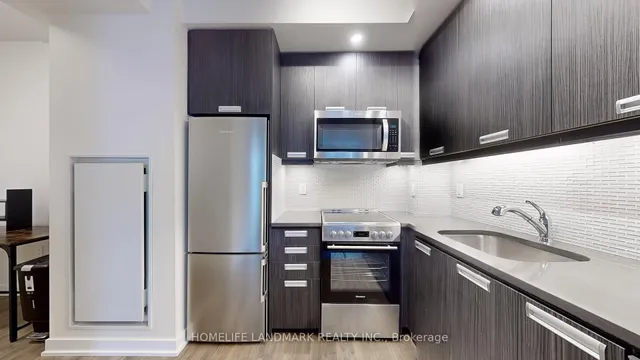 Additional image 17 of 99 John St Unit 704