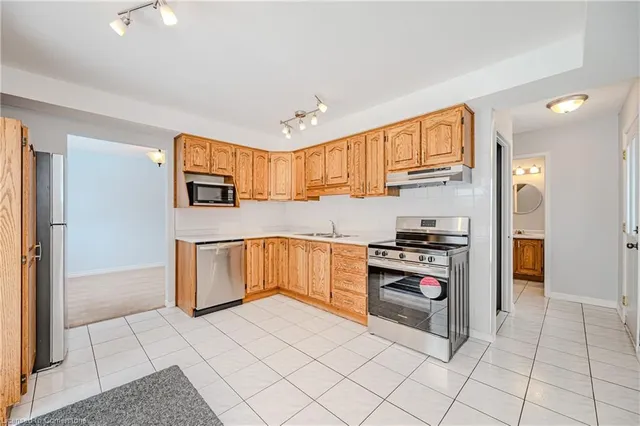 Additional image 10 of 11 Pecan Crt