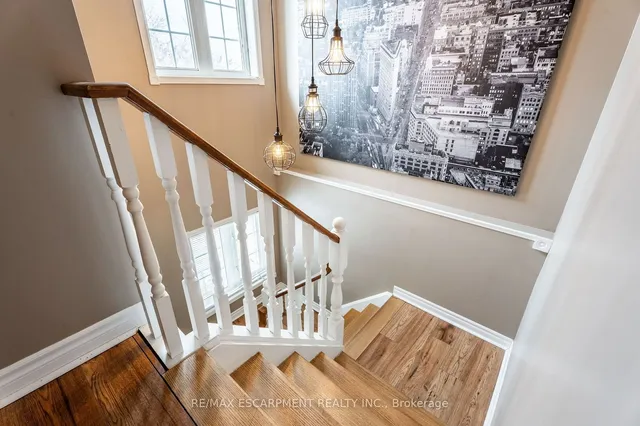 Additional image 32 of 17 Archer Way