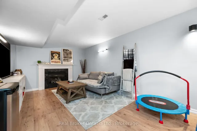 Additional image 28 of 2384 Cummins Lane