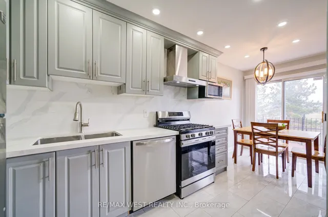 Additional image 15 of 100 Brickyard Way Unit 14