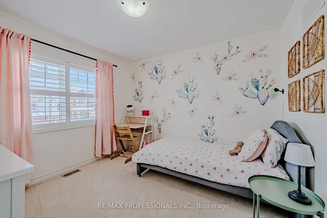 Additional image 25 of 297 Fellowes Cres