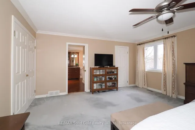 Additional image 21 of 405 Glasgow St Unit 6