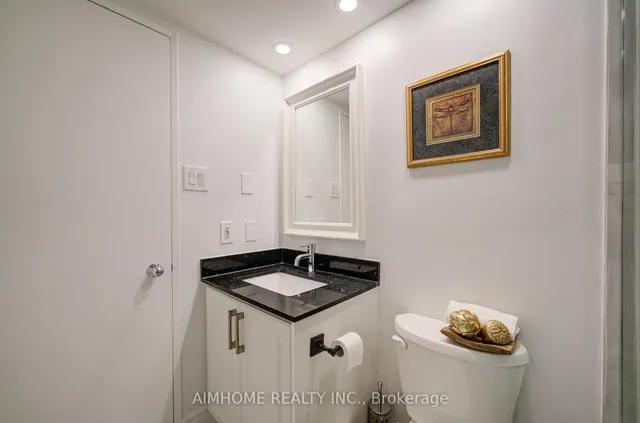 Additional image 10 of 1055 Bay St Unit 603