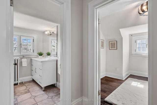 Additional image 32 of 6 Grenadier Hts