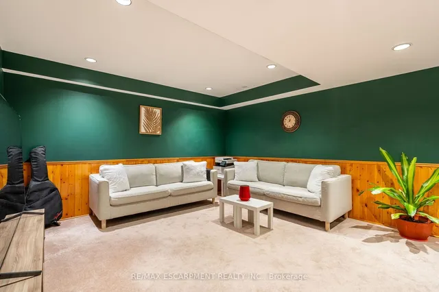 Additional image 31 of 85 Royalvista Dr