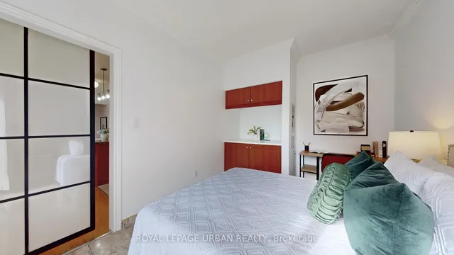 Additional image 7 of 1837 Eglinton Ave Unit 235