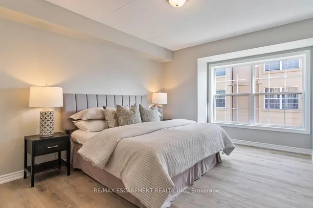 Additional image 13 of 1830 WALKERS Line Unit 301