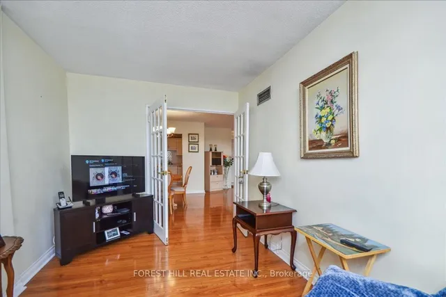 Additional image 17 of 362 The East mall St Unit 1410