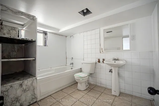 Additional image 29 of 190 CAMERON Ave