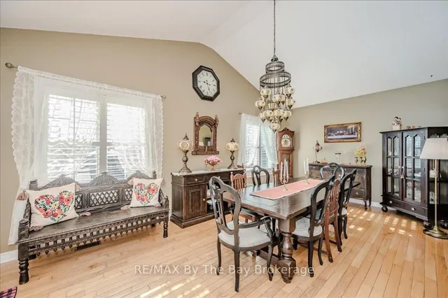 Additional image 13 of 12 Twin Willow Cres