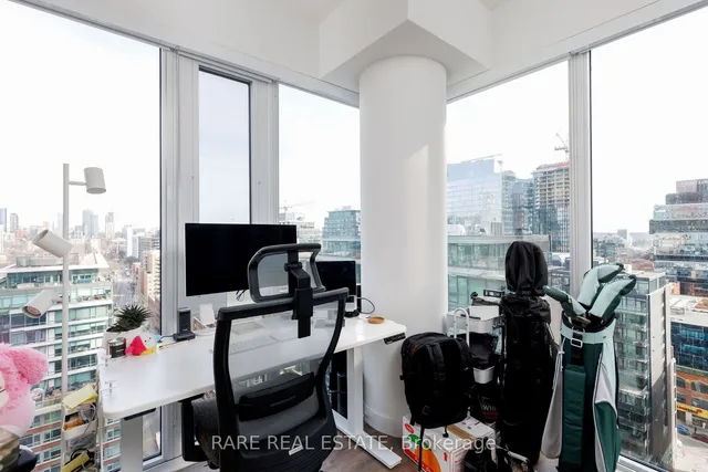 Additional image 14 of 158 Front St. East St Unit 1718