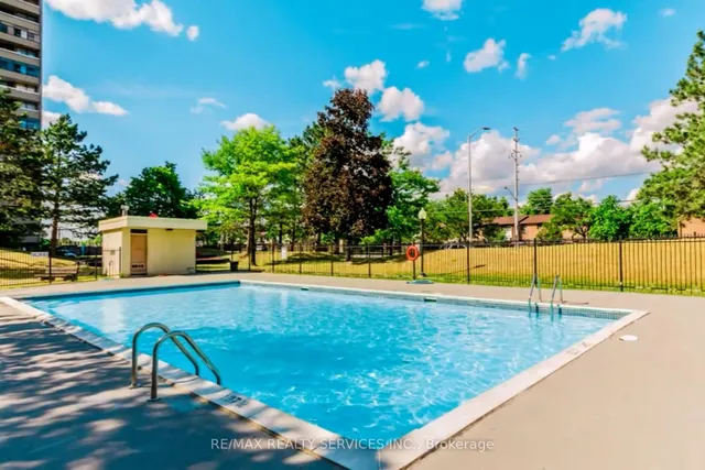 Additional image 48 of 18 Knightsbridge Rd Unit 304