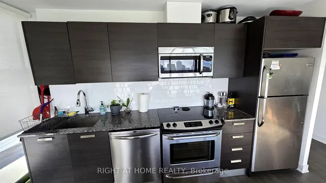 Additional image 13 of 1815 Yonge St Unit 802