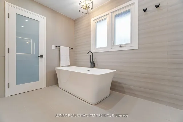 Additional image 30 of 1204 West 5th St