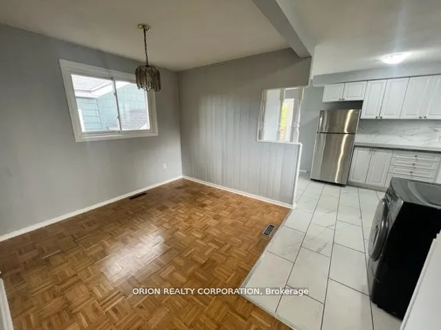 Additional image 4 of 359.5 Strathearne Ave