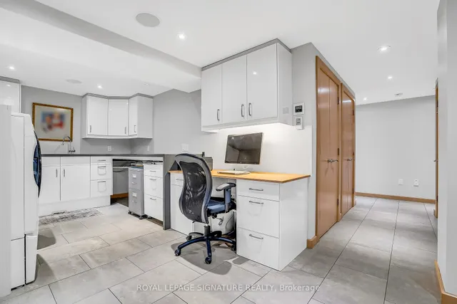 Additional image 33 of 39 Farmcote Rd