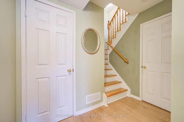 Additional image 4 of 83 Mondeo Dr Unit 212