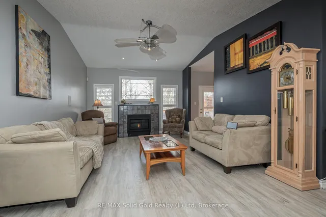 Additional image 6 of 900 Doon Village Rd Unit 12