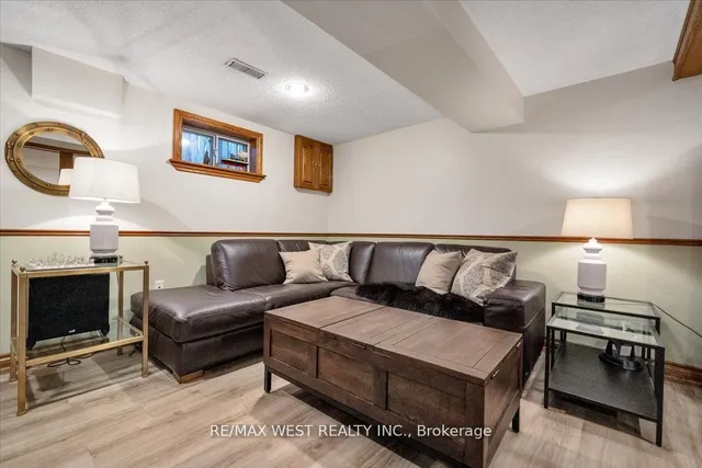 Additional image 22 of 254 Confederation Dr