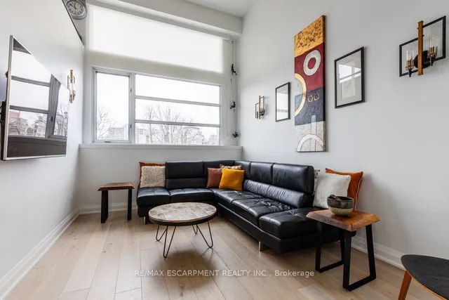 Additional image 6 of 50 MAIN St Unit 412