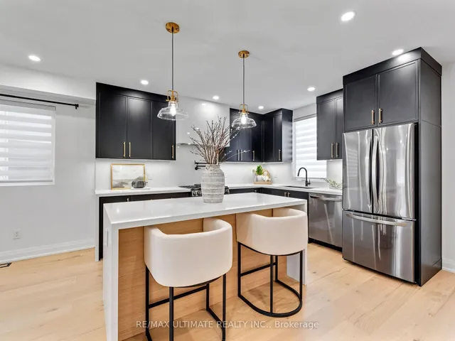 Additional image 16 of 857 Pape Ave