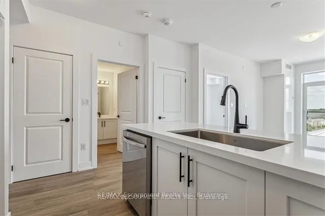 Additional image 7 of 470 Dundas St Unit 906