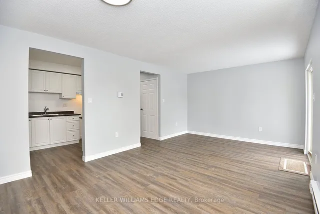 Additional image 11 of 16 Simcoe St