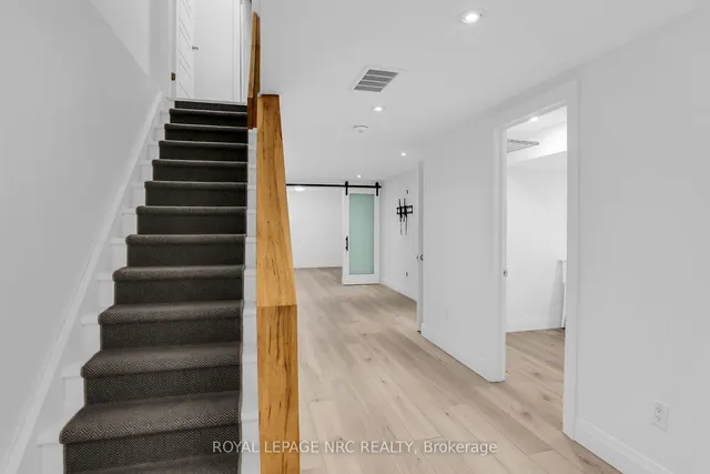 Additional image 16 of 290 Barton St Unit 30