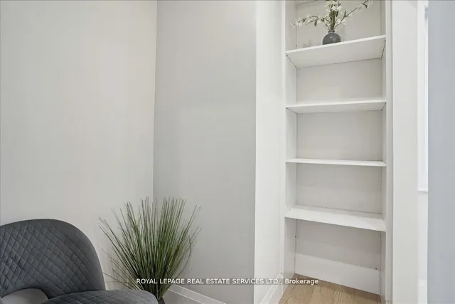 Additional image 28 of 24 Peel St