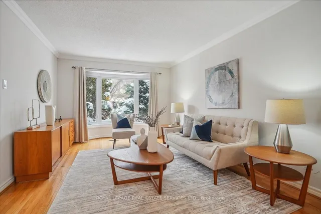 Additional image 4 of 2076 Pelee Blvd