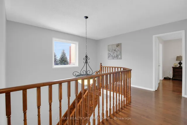 Additional image 22 of 10 Chatelaine Crt