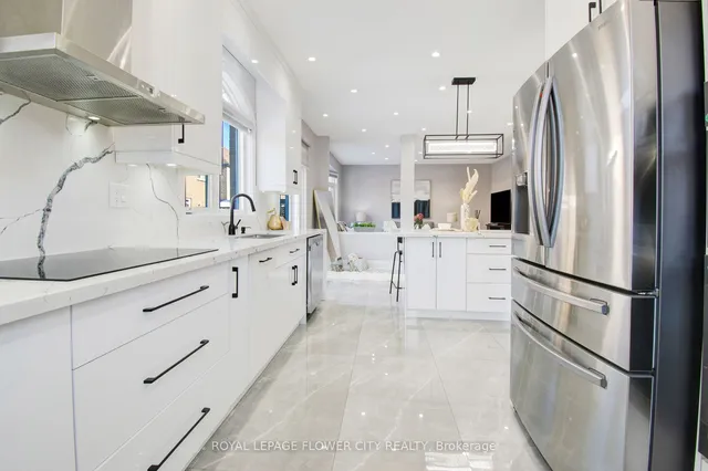 Additional image 31 of 82 Mint Leaf Blvd