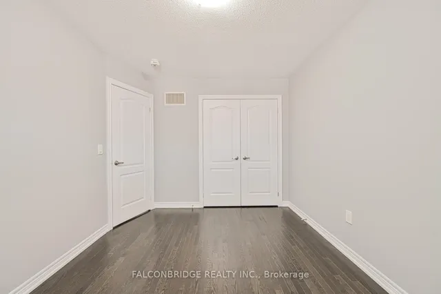 Additional image 32 of 28 Davenfield Circ