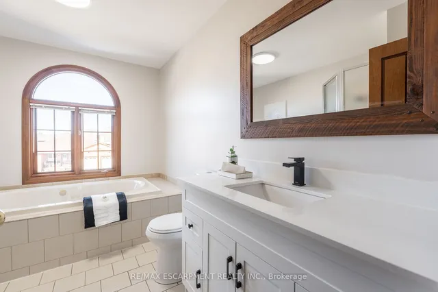 Additional image 28 of 7 Chert Ave