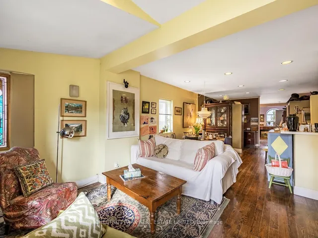 Additional image 7 of 657 Davenport Rd