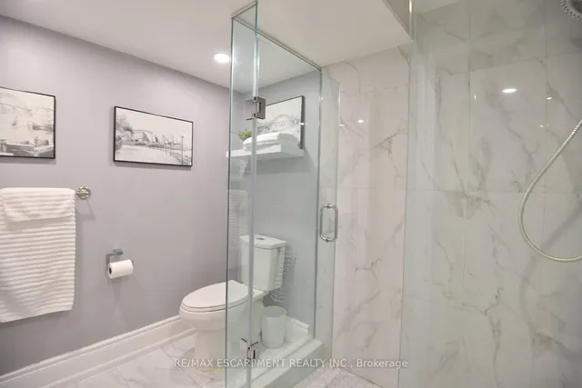 Additional image 32 of 2101 Silwell Crt