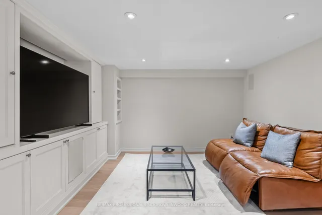 Additional image 40 of 6 Grenadier Hts